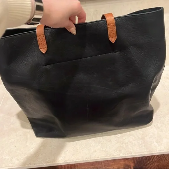 Madewell Leather Tote Black - Picture 7 of 13
